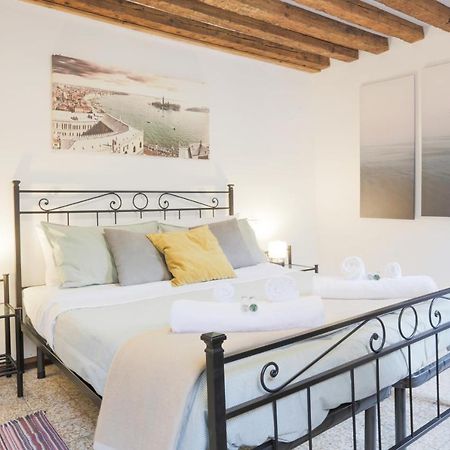 Santa Croce Guest House Venice Ngoại thất bức ảnh